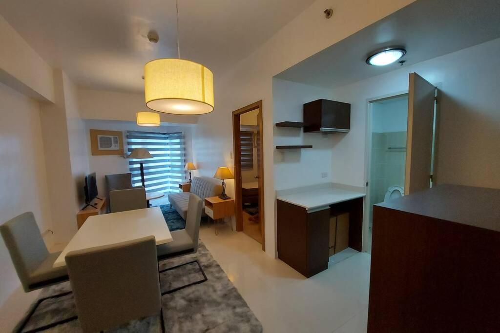 Appartement Magnificent View Of Manila Bay, Roxas Blvd, Us Embassy Extérieur photo