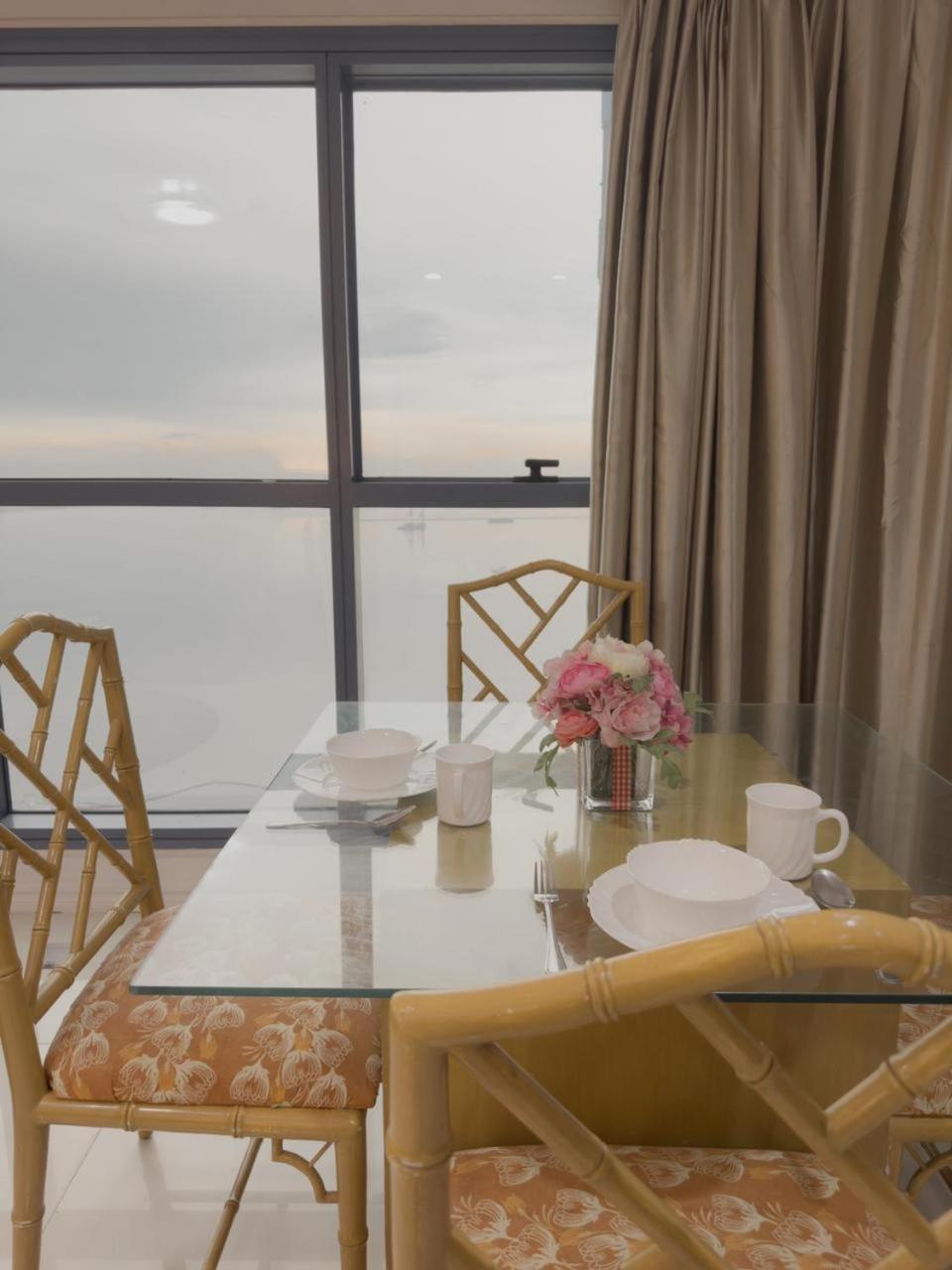 Appartement Magnificent View Of Manila Bay, Roxas Blvd, Us Embassy Extérieur photo